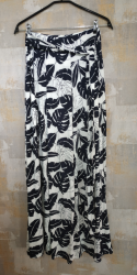 Dámska sukňa kvetovaná dlhá čierno-biela